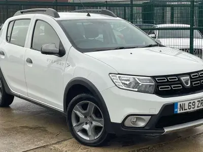 Used Dacia Sandero Essentiel 90 HP (66 kW) 2019 White Hatchback