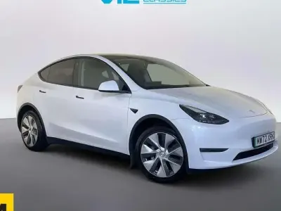 Used Tesla Model Y Long Range AWD 286 kW (389 HP) 2022 White SUV