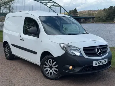 Używany Mercedes Citan 109 94 KM (69 kW) 2021 Biały Van