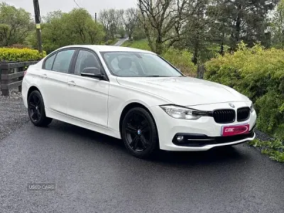 Used BMW 318 Sport Line 2016 White Sedan