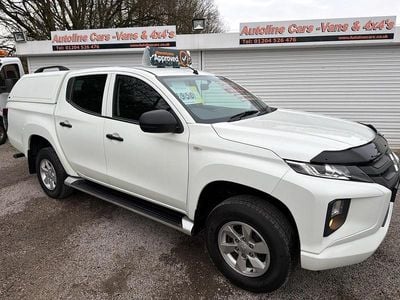 Used Mitsubishi L200 150 HP (110 kW) 2020 White Pickup