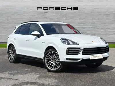 Used Porsche Cayenne Platinum Edition 2023 White SUV