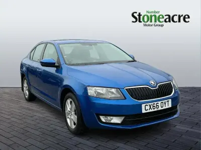 Used Skoda Octavia SE 150 HP (110 kW) 2016 Blue Estate