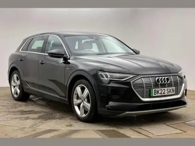 Usado Audi e-tron Advanced 230 kW (313 HP) 2022 Preto SUV