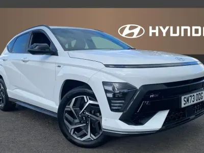 Gebraucht Hyundai Kona N Line 120 PS (88 kW) 2023 Weiß SUV