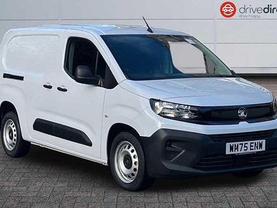 New Vauxhall Combo S 102 HP (75 kW) 2025 White Van