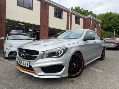 Usado Mercedes CLA220 177 CV (130 kW) 2016 Plateado Berlina