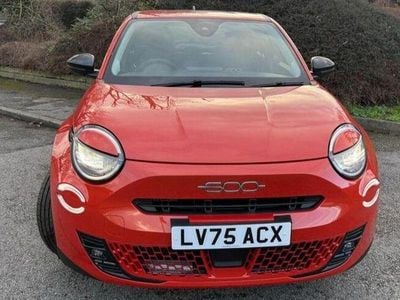 New Fiat 600 S 99 HP (72 kW) 2025 Orange SUV