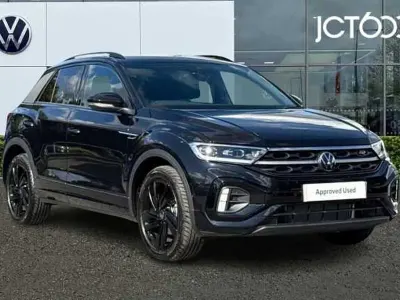Usado VW T-Roc Black Edition 150 HP (110 kW) 2025 Preto SUV
