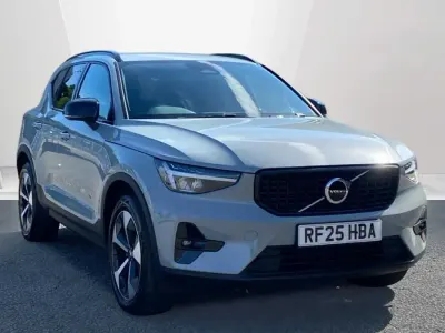 Used Volvo XC40 Plus 197 HP (144 kW) 2025 Grey SUV