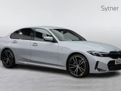 Begagnad BMW 320 M Sport 181 HK (133 kW) 2023 Grå