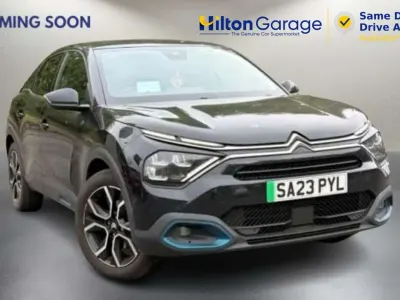 Używany Citroën e-C4 Shine 100 kW (136 KM) 2023 Czarny Hatchback