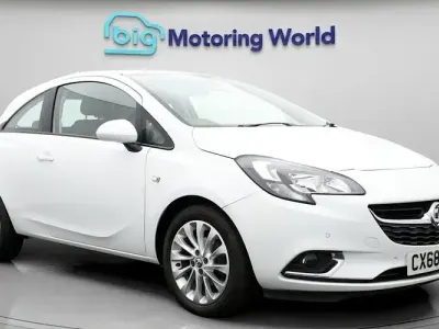 Used Vauxhall Corsa 90 HP (66 kW) 2018 White Hatchback