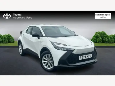 Begagnad Toyota C-HR 140 HK (102 kW) 2024 Vit SUV