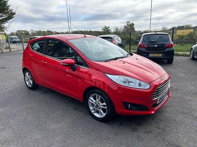 Red Used 2015 Ford Fiesta Zetec Hatchback | £2,795 (Fair price)