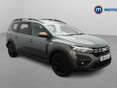 Used Dacia Jogger Extreme 141 HP (103 kW) 2025 Grey MPV