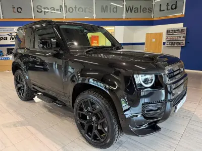 Used Land Rover Defender S 250 HP (183 kW) 2024 Black SUV