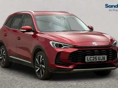 Second-hand MG ZS Trophy 196 CP (144 kW) 2024 Roșu SUV