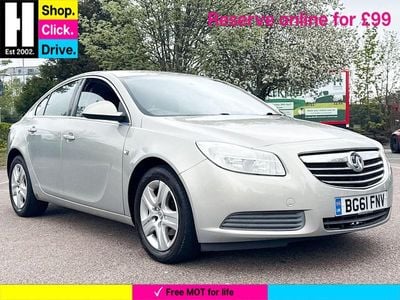 Second-hand Vauxhall Insignia 140 CP (102 kW) 2011 Argintiu Hatchback