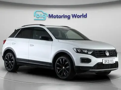 Begagnad VW T-Roc Black Edition 150 HK (110 kW) 2021 Vit SUV
