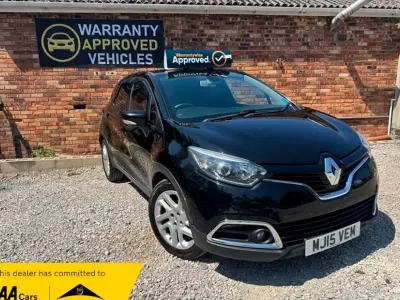 Used Renault Captur Dynamique 90 HP (66 kW) 2015 Black SUV
