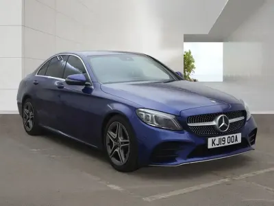 Usado Mercedes C200 AMG line 198 CV (145 kW) 2019 Azul Berlina