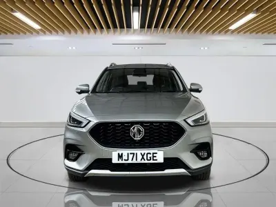 Usado MG ZS Exclusive 106 CV (77 kW) 2021 Plateado SUV
