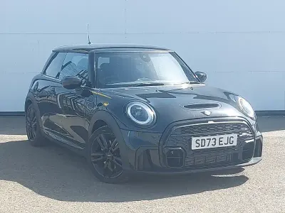 Używany Mini Cooper S Sport 178 KM (130 kW) 2023 Czarny Hatchback