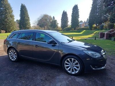 Used Vauxhall Insignia Elite 163 HP (119 kW) 2015 Grey Estate