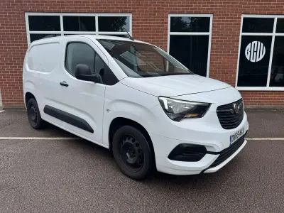 Used Vauxhall Combo Sportive 130 HP (95 kW) 2019 White MPV