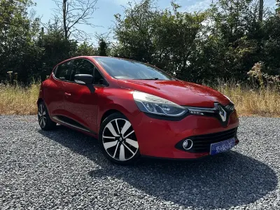 Used Renault Clio Dynamique 90 HP (66 kW) 2013 Red Hatchback