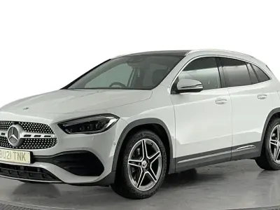 Used Mercedes GLA200 AMG Line Premium Plus 163 HP (119 kW) 2021 White SUV