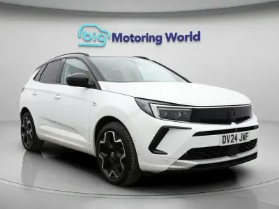 Used Vauxhall Grandland X Ultimate 131 HP (96 kW) 2024 White SUV