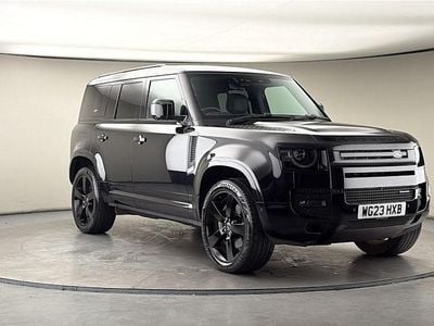 Usado Land Rover Defender HSE Dynamic 300 HP (220 kW) 2023 Preto SUV