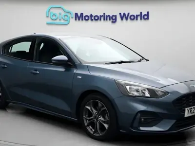 Used Ford Focus ST-Line 125 HP (91 kW) 2020 Blue Hatchback