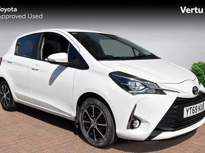 Begagnad Toyota Yaris 72 HK (52 kW) 2019 Vit Halvkombi