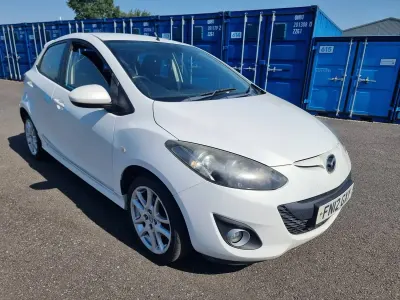 Used Mazda 2 Inclusive 95 HP (69 kW) 2012 White Hatchback
