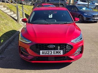 Używany Ford Focus ST-Line X 2023 Czerwony Hatchback