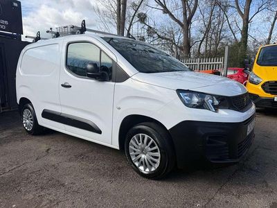 Used Peugeot Partner 131 HP (96 kW) 2021 White MPV