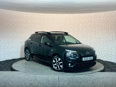 Usado Citroën C4 Cactus Flair 100 HP (73 kW) 2016 Preto Citadino