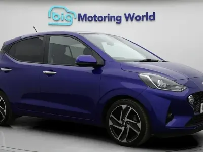 Used Hyundai i10 Premium 84 HP (61 kW) 2023 Blue Hatchback