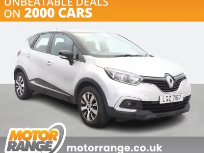Used Renault Captur Play 90 HP (66 kW) 2018 Silver/black SUV