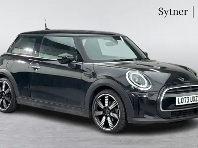 Używany Mini Cooper Exclusive 134 KM (98 kW) 2023 Czarny Hatchback