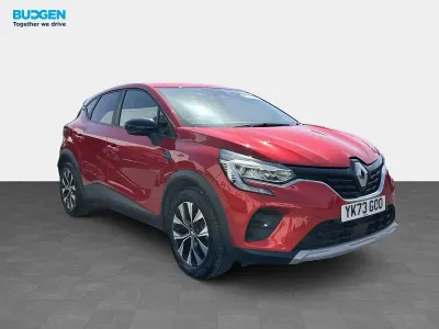 Used Renault Captur Evolution 143 HP (105 kW) 2023 Red SUV