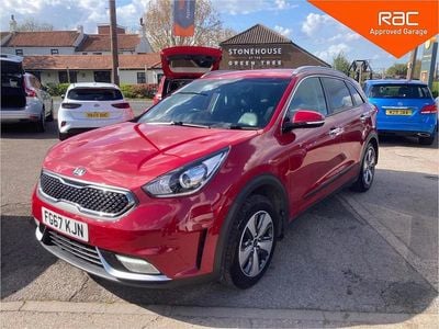 Gebraucht Kia Niro 139 PS (102 kW) 2017 Rot SUV