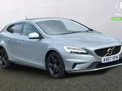 Used Volvo V40 R-Design 122 HP (89 kW) 2019 Hatchback