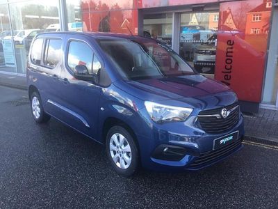Used Vauxhall Combo S 99 HP (72 kW) 2022 Blue MPV
