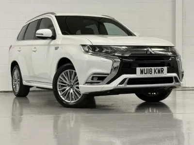 Used Mitsubishi Outlander P-HEV 2018 White SUV