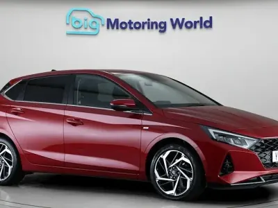 Used Hyundai i20 Premium 101 HP (74 kW) 2022 Red Hatchback