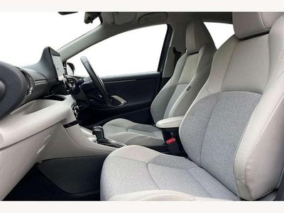 Used Toyota Yaris Hybrid 116 HP (85 kW) 2022 Grey Hatchback